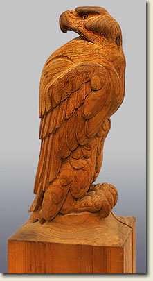 pole eagle woodcarved American Colonial eagle